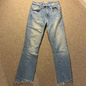 MOTHER jeans, size 24
The Insider Crop Step Fray
Very gently worn, fun style!